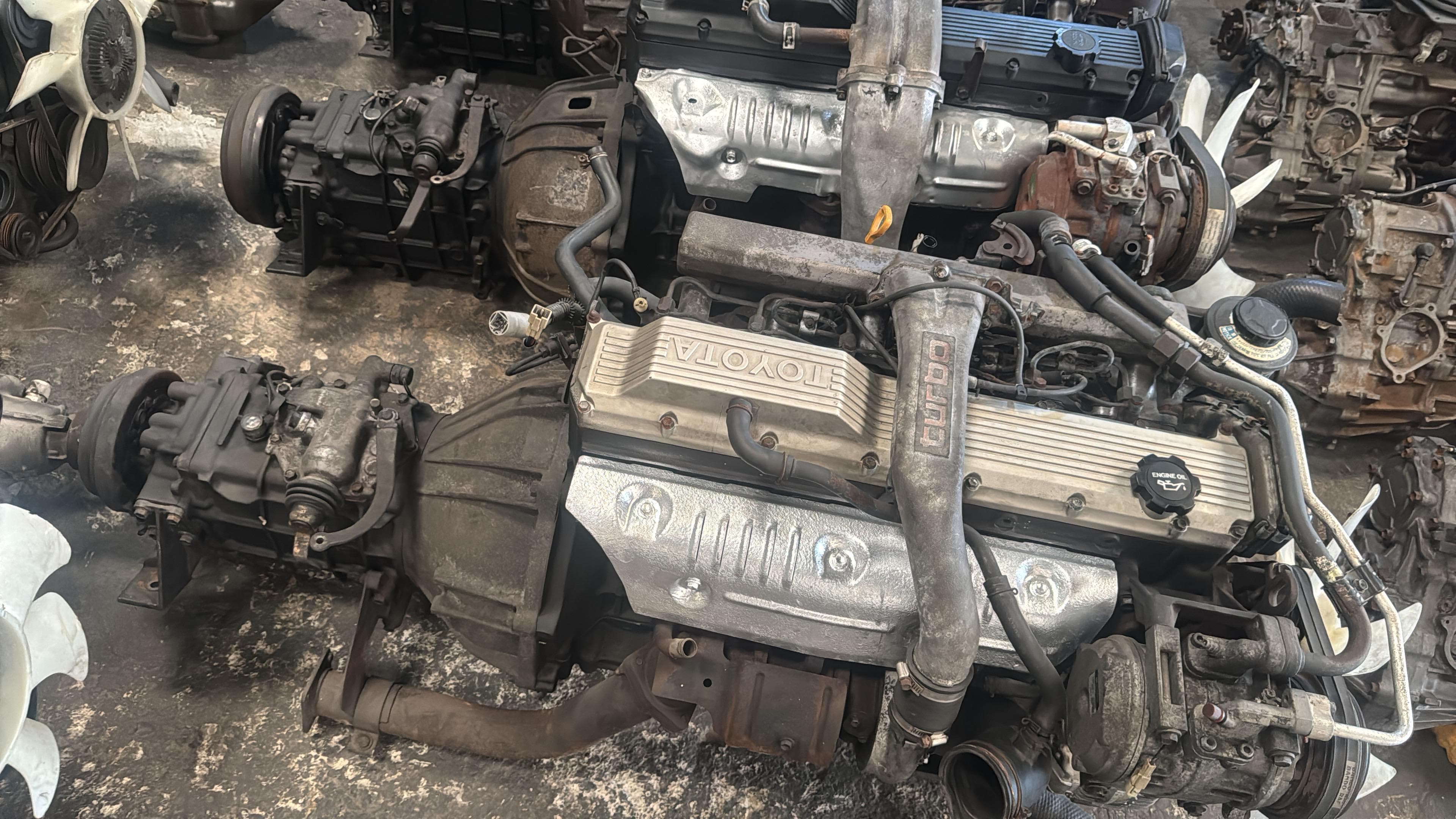 Front view of Toyota Land Cruiser 80 1HD-FT Engine and Gearbox