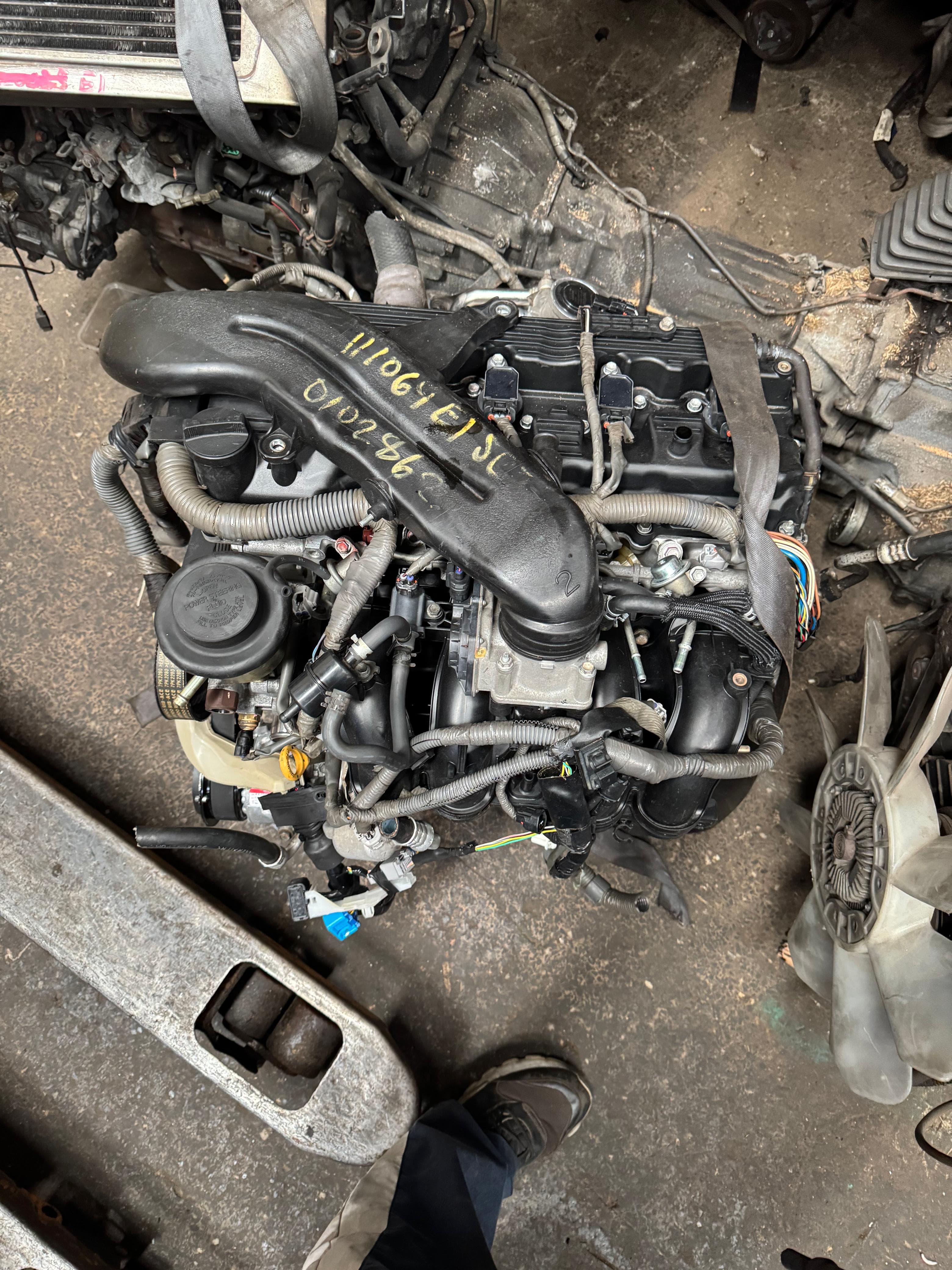 Front view of Toyota Toyota Prad0 150 2TR Engine